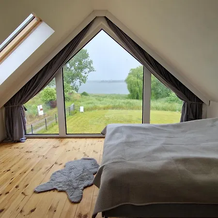 Maxim Nad Jeziorem *