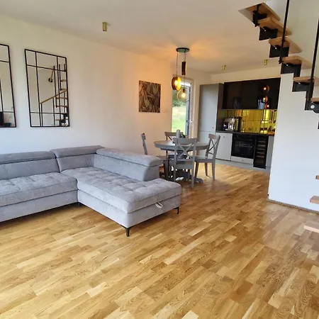 Maxim Nad Jeziorem * Zaleze (Pyrzyce)