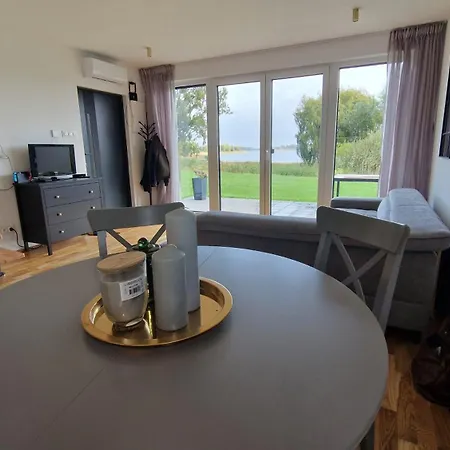 Деревянный коттедж Maxim Nad Jeziorem *