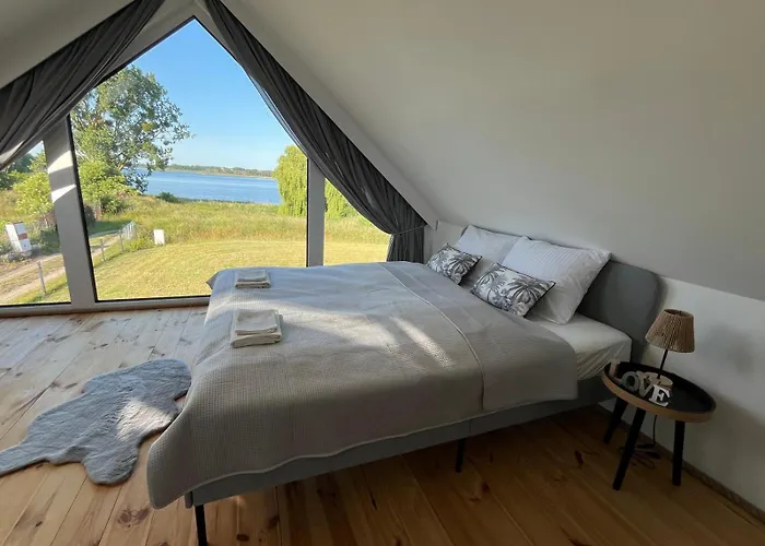 Maxim Nad Jeziorem Domek letniskowy *