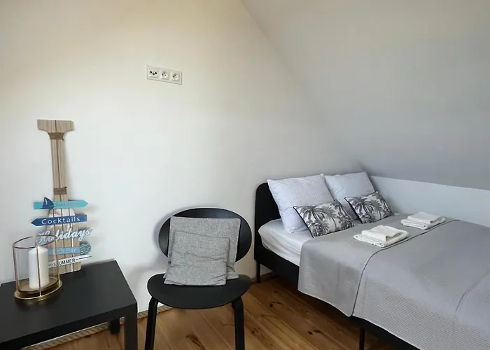 Деревянный коттедж Maxim Nad Jeziorem *