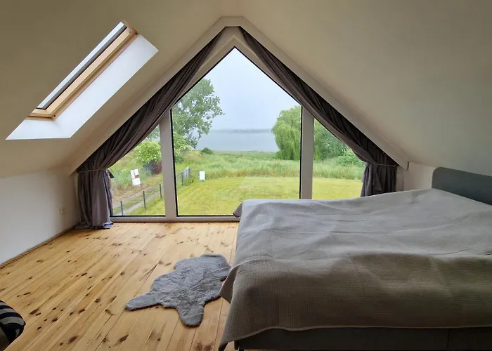 Maxim Nad Jeziorem *