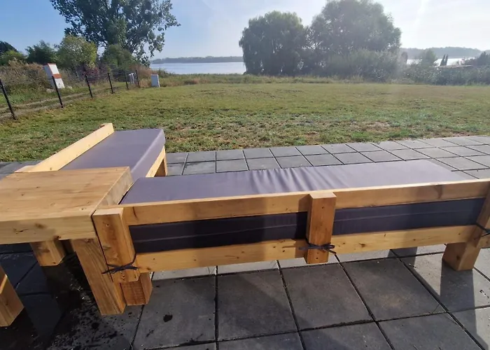 Maxim Nad Jeziorem Деревянный коттедж *