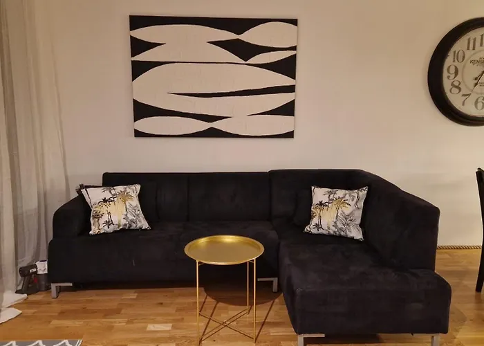 Maxim Nad Jeziorem * Zaleze (Pyrzyce)