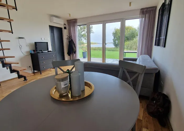 Деревянный коттедж Maxim Nad Jeziorem *