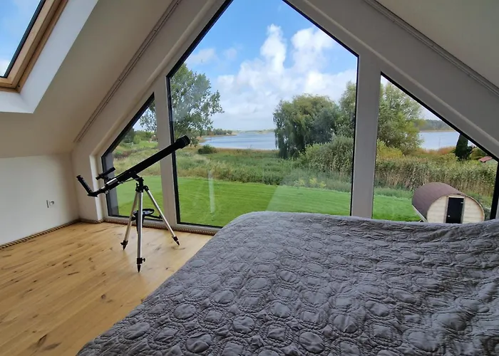 Деревянный коттедж Maxim Nad Jeziorem