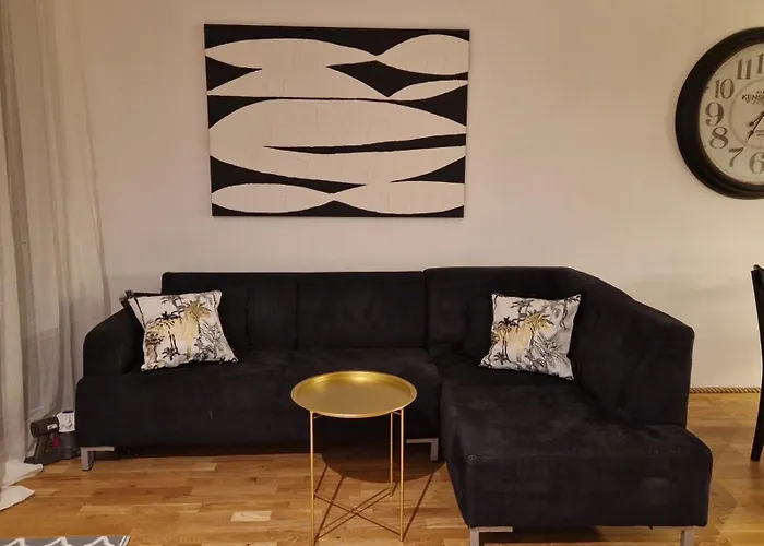 Maxim Nad Jeziorem Zaleze (Pyrzyce)